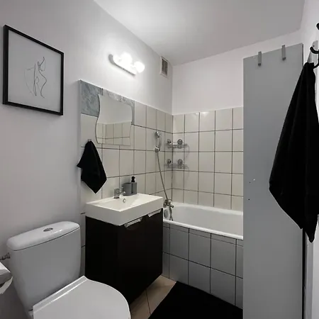 4 Katy Na Granicy Z Sopotem Apartament *